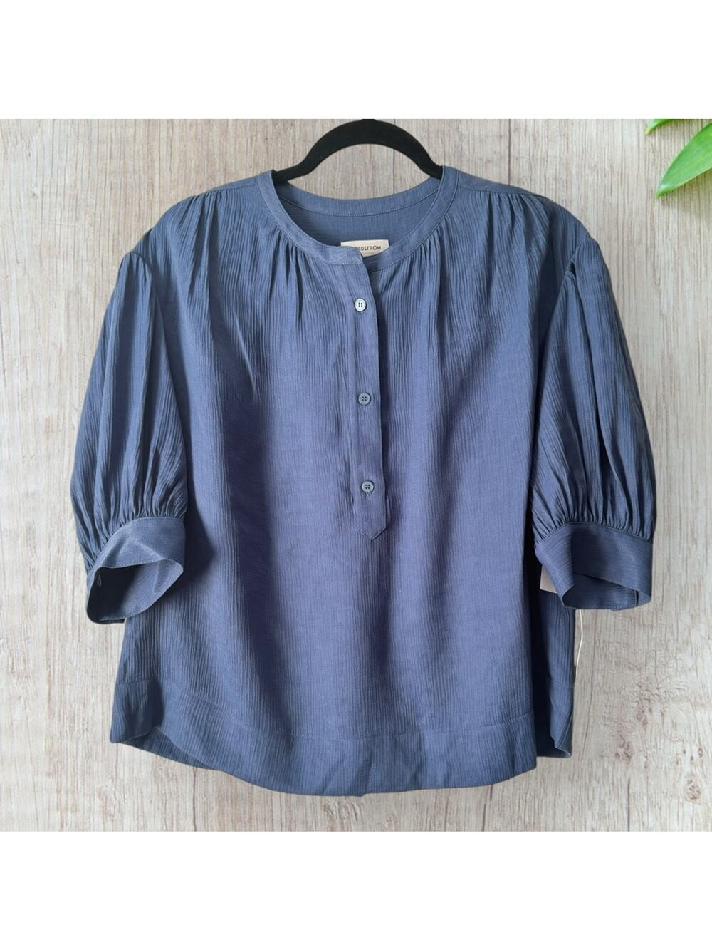 NEW Nordstrom Blue Ensign blouse with puffy sleeves, size XS